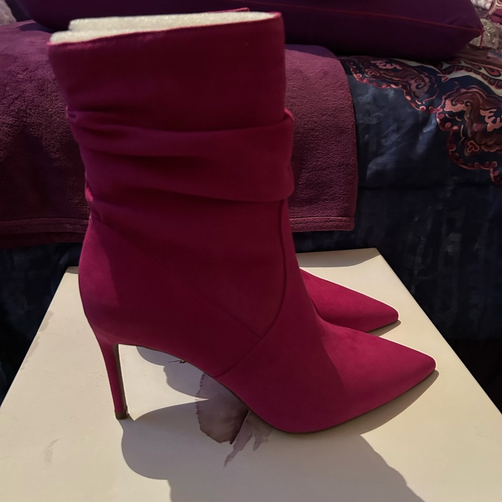 Jessica Simpson Fuchsia Heeled Boots